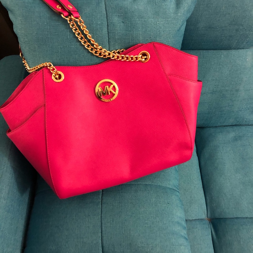 Michael Kors hot pink purse